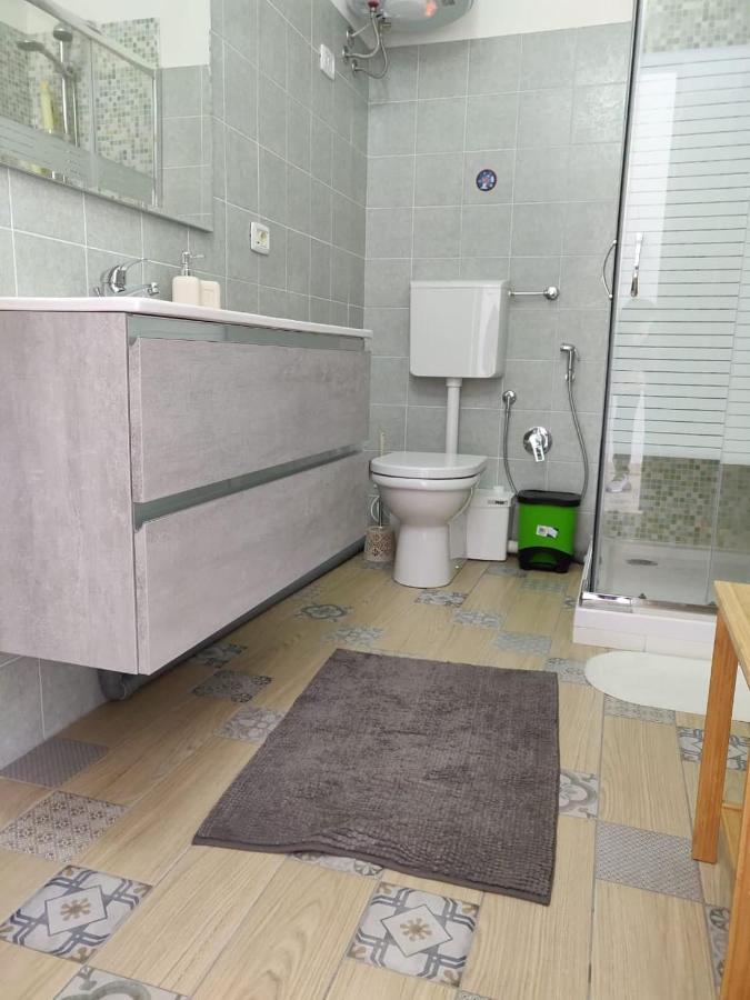 Helloguesthouse Olgiate Comasco Buitenkant foto