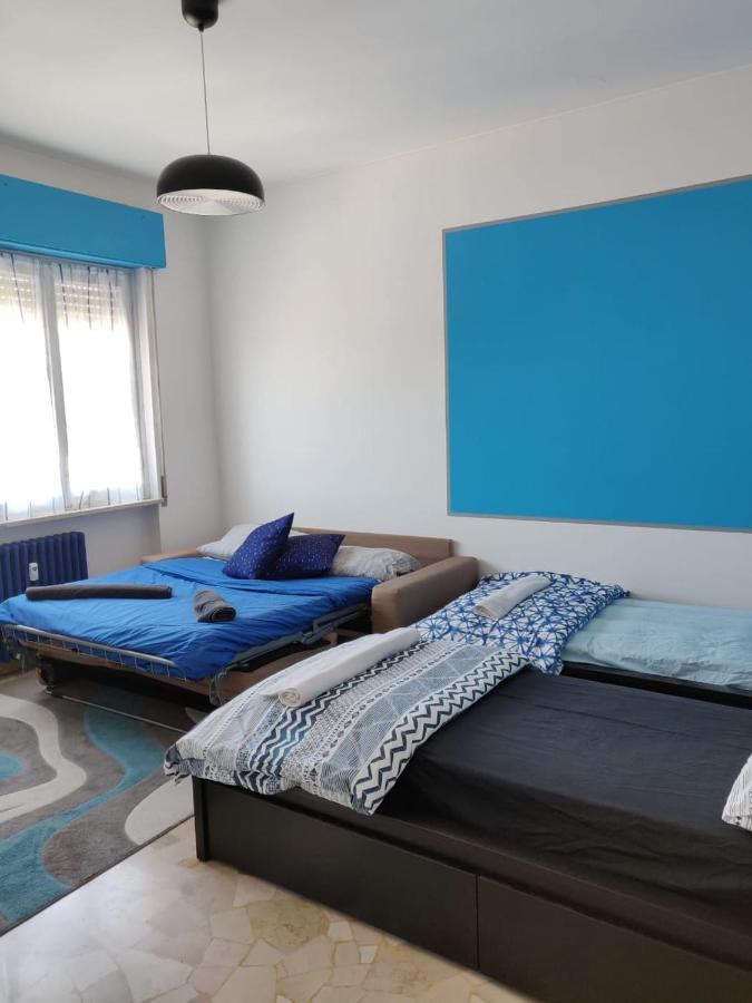 Helloguesthouse Olgiate Comasco Buitenkant foto